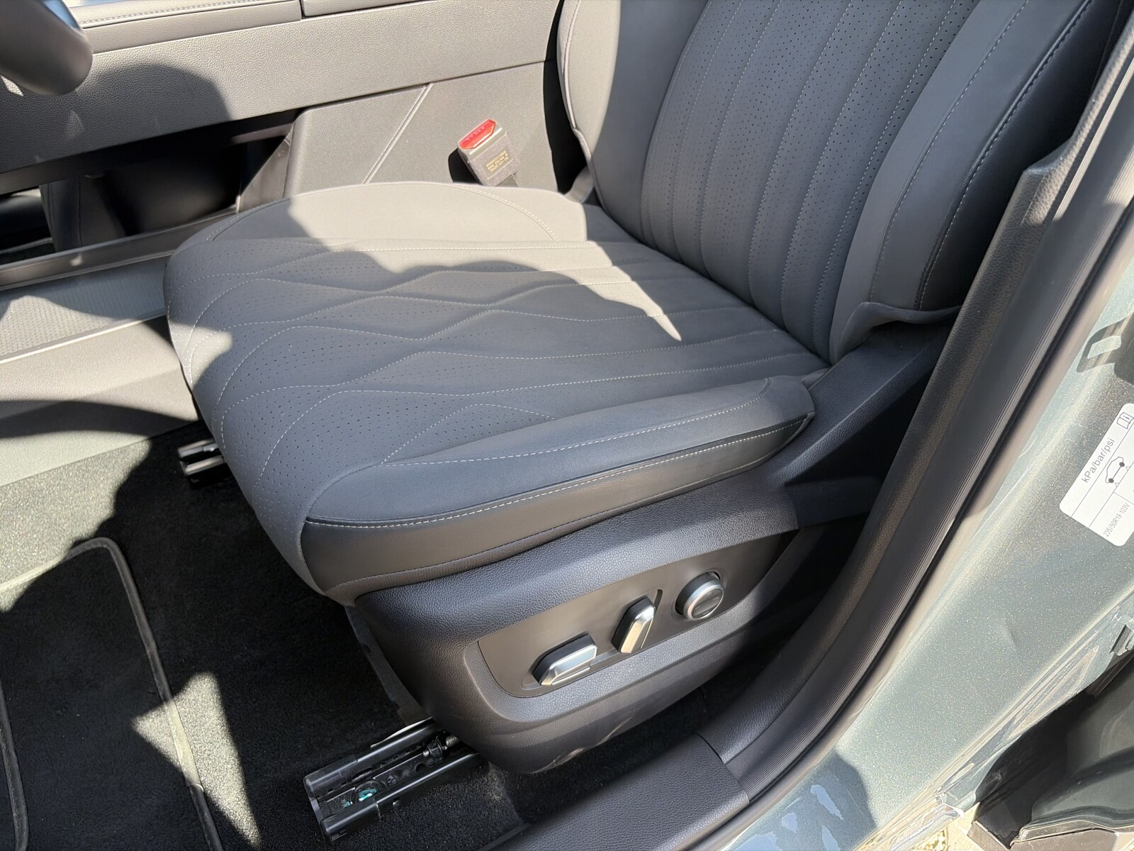 Chery Tiggo 8 PHEV - zdjęcie 12
