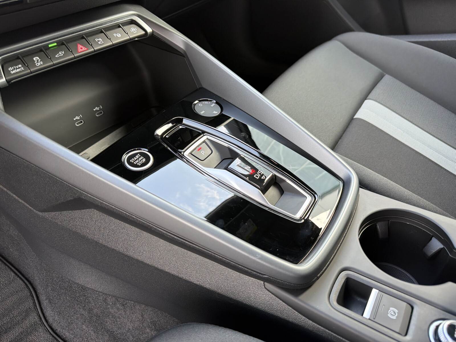 Audi A3 allstreet - zdjęcie 26