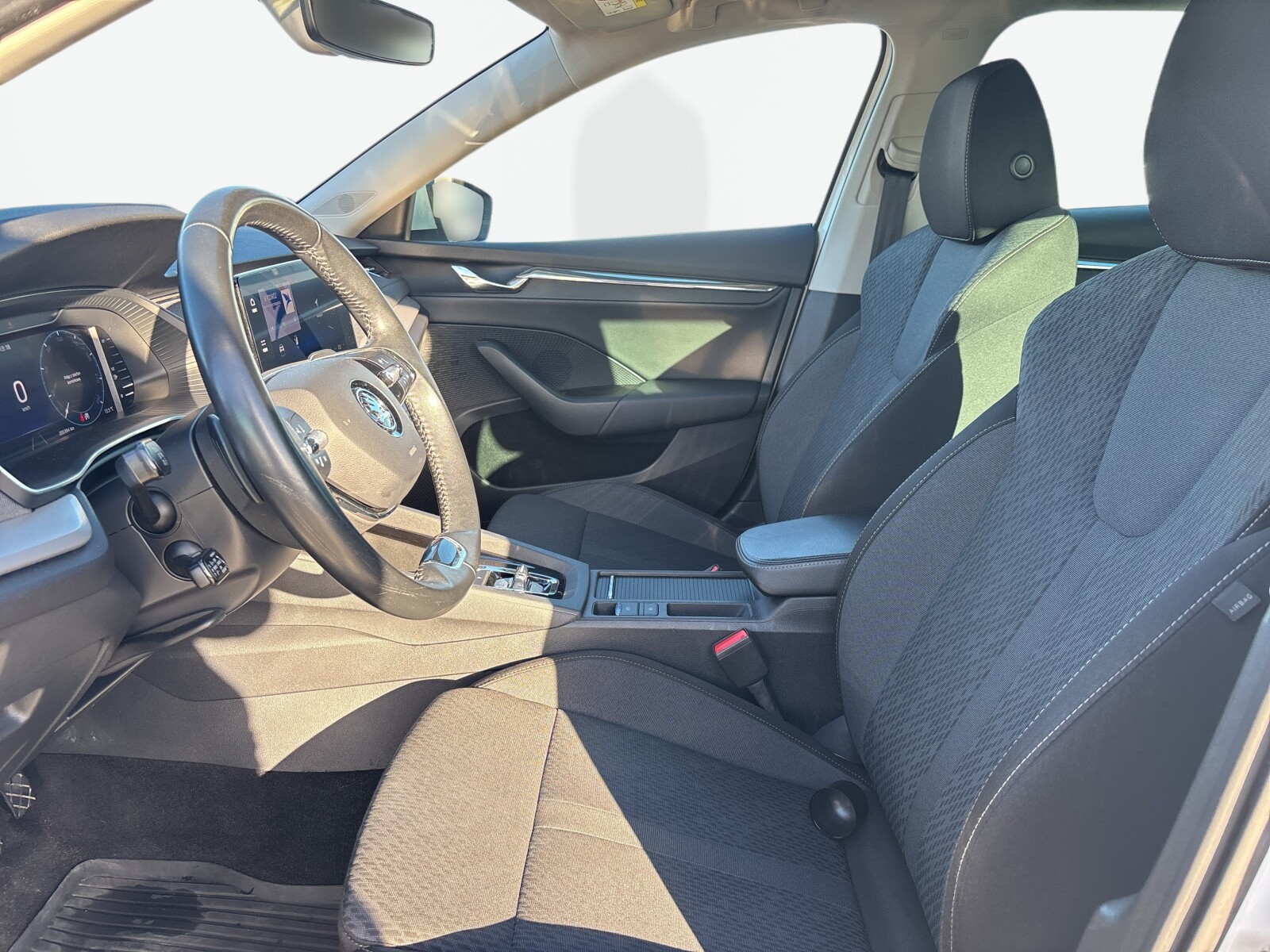 Škoda Octavia Combi - zdjęcie 9