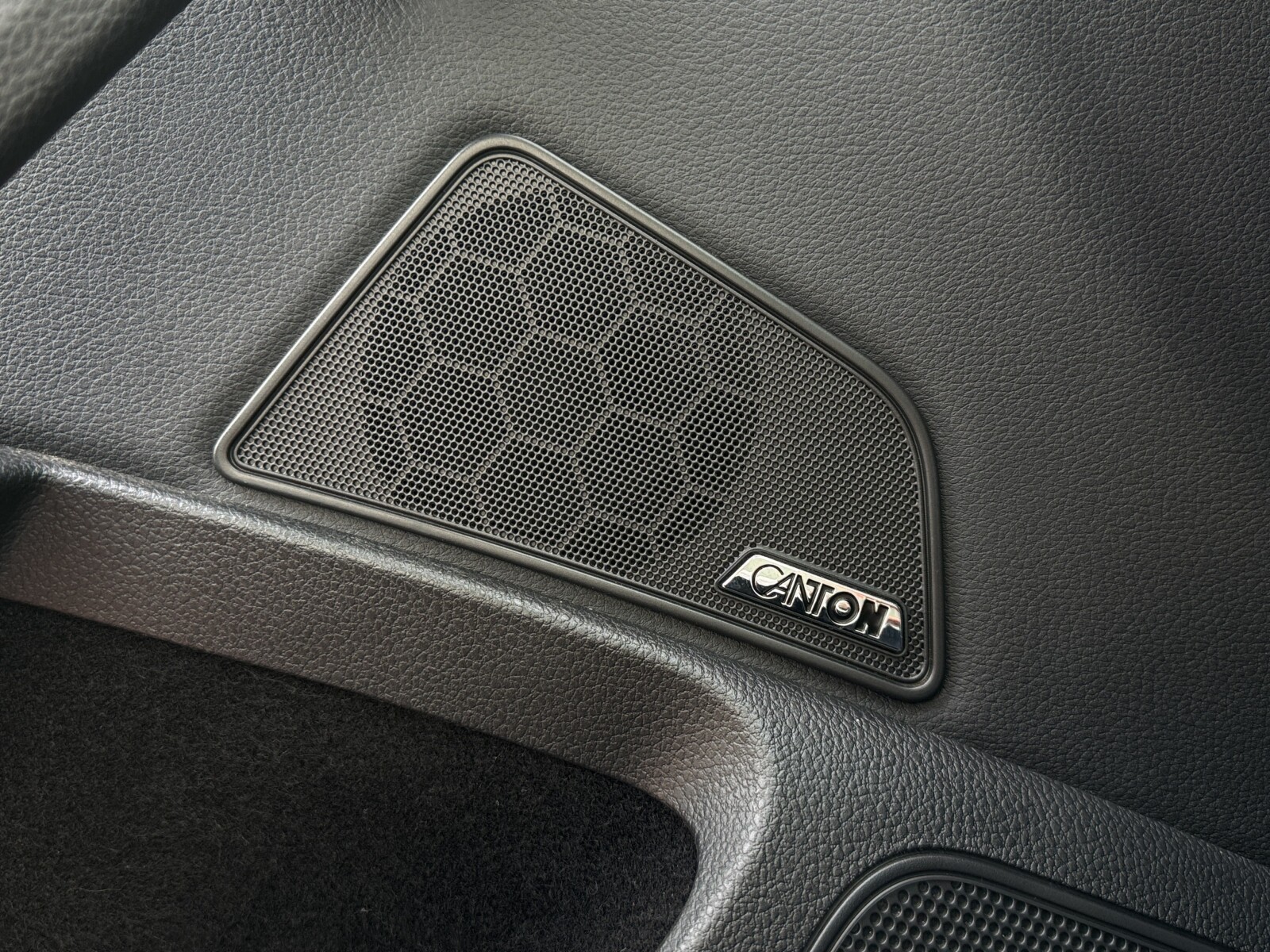 Škoda Superb - zdjęcie 31