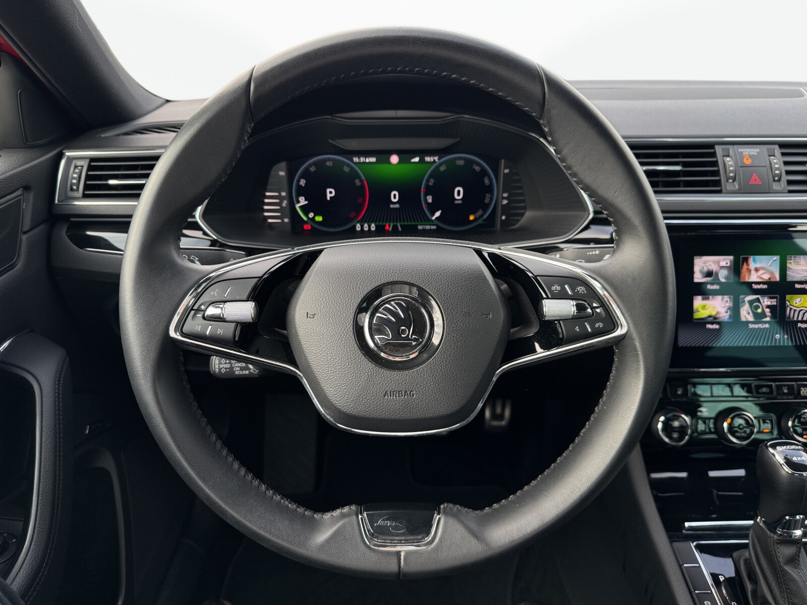 Škoda Superb - zdjęcie 11