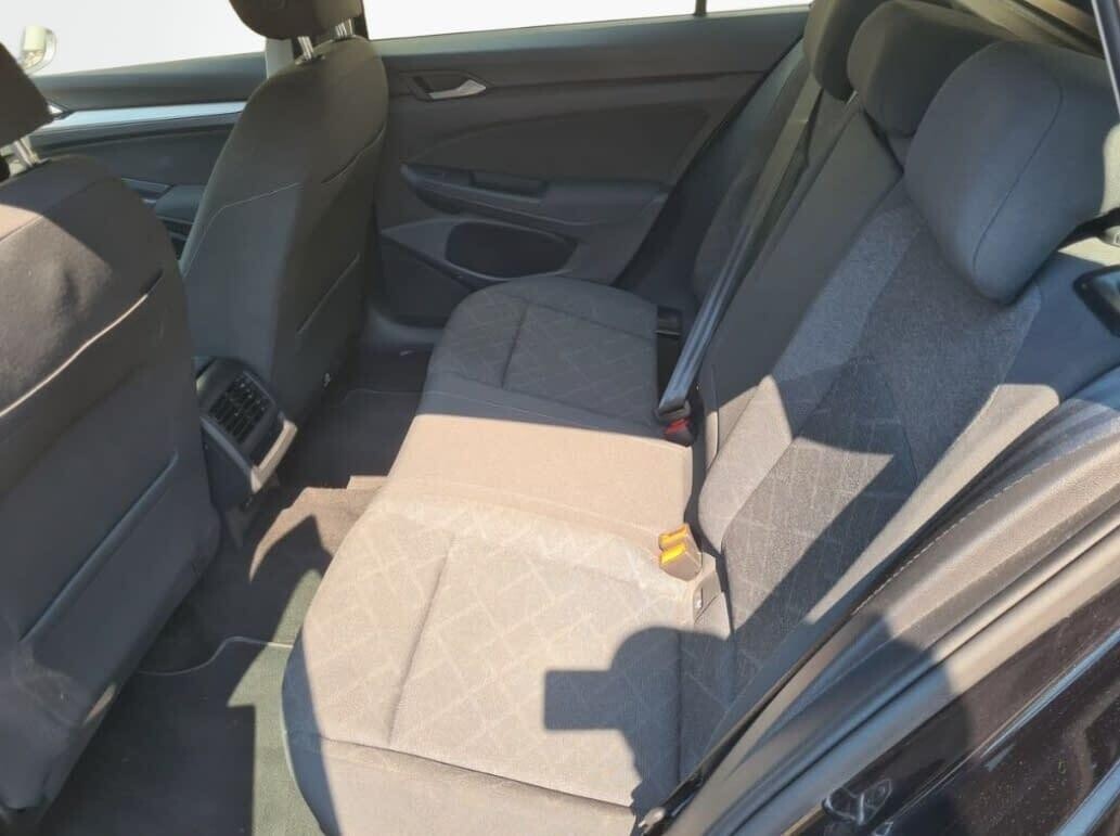Volkswagen Golf - zdjęcie 4