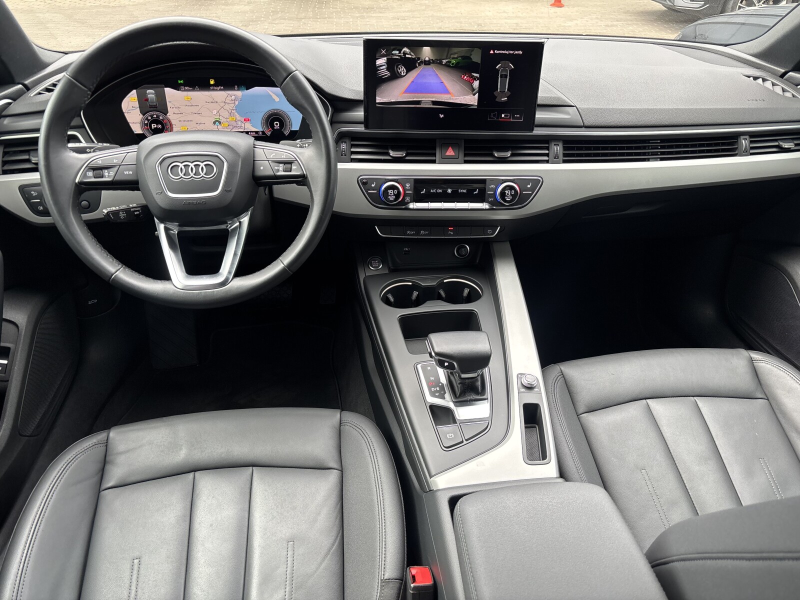 Audi A4 Avant - zdjęcie 10