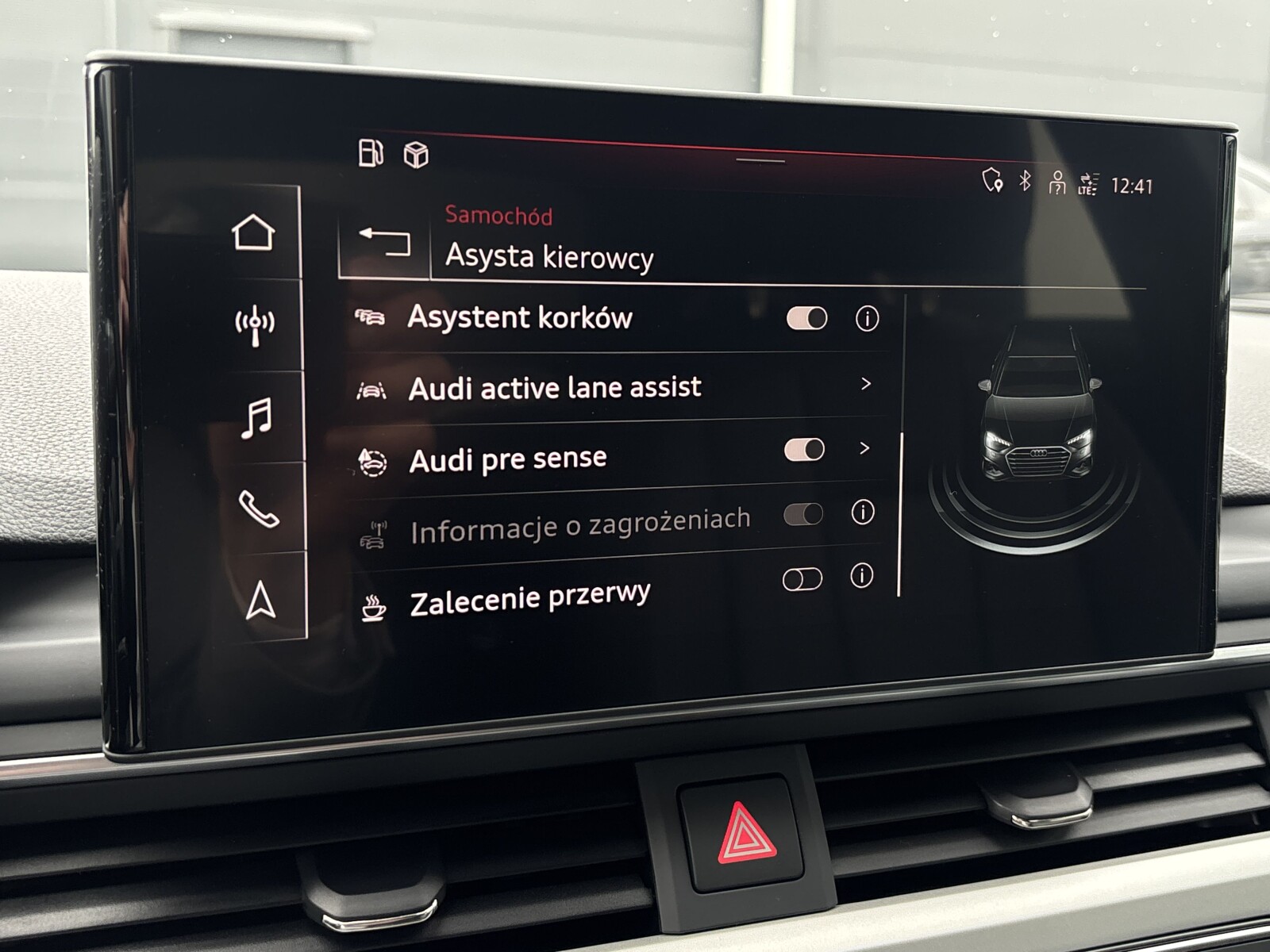 Audi A4 Avant - zdjęcie 25