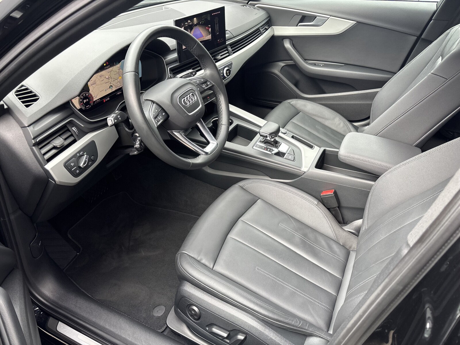Audi A4 Avant - zdjęcie 17