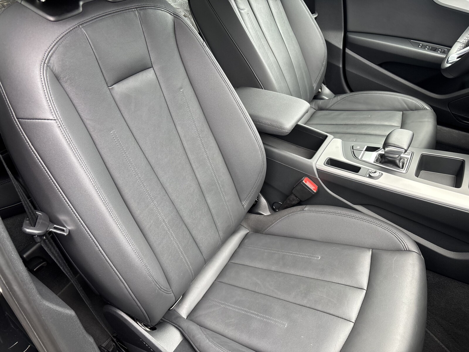 Audi A4 Avant - zdjęcie 31