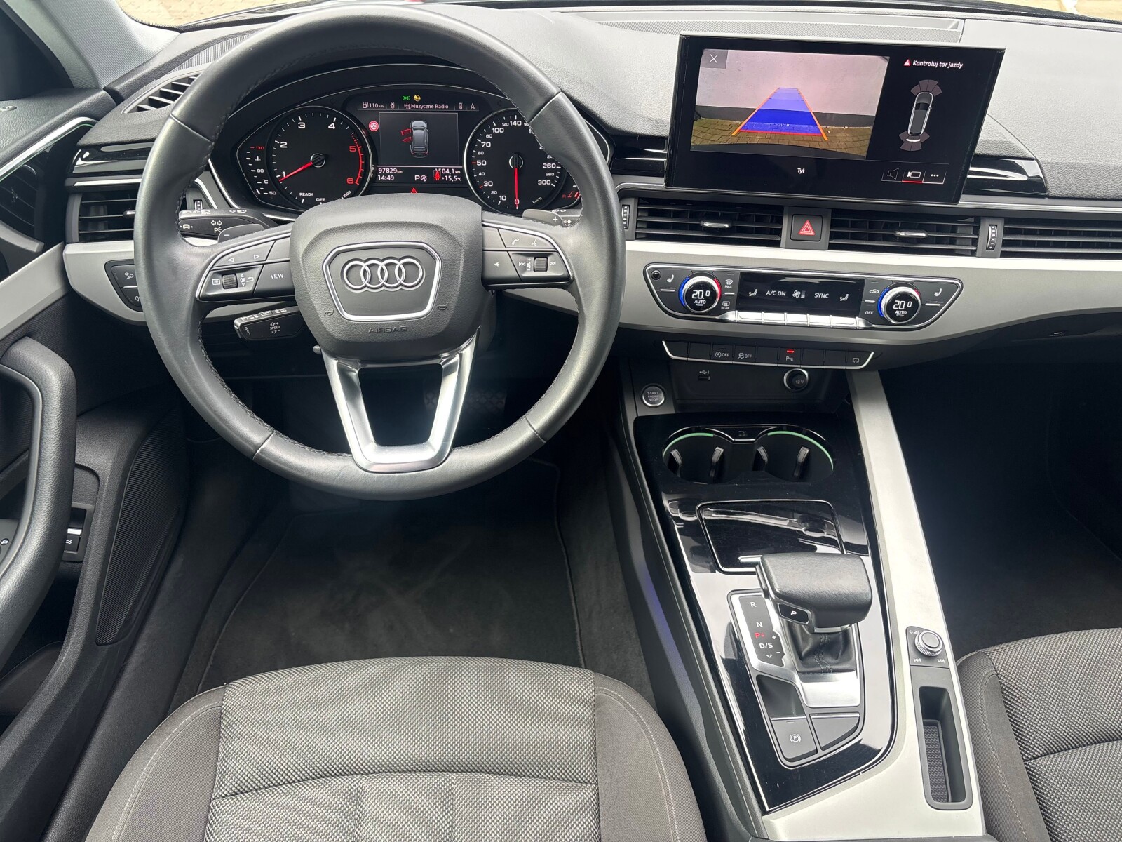 Audi A4 Avant - zdjęcie 10