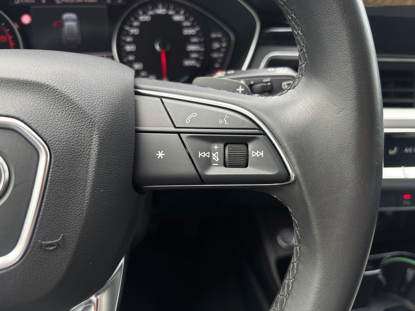 Audi A4 Avant - zdjęcie 14