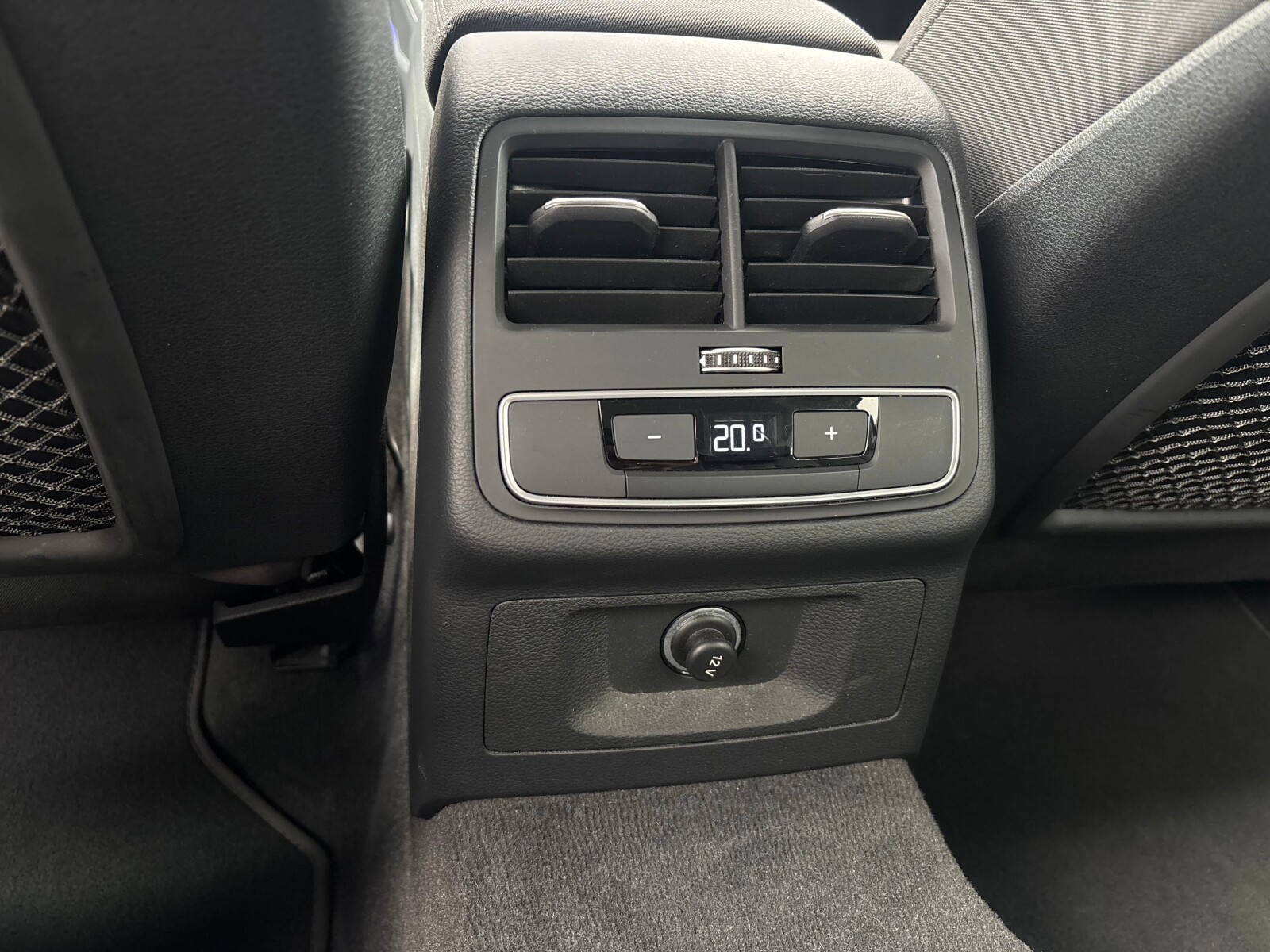 Audi A4 Avant - zdjęcie 27