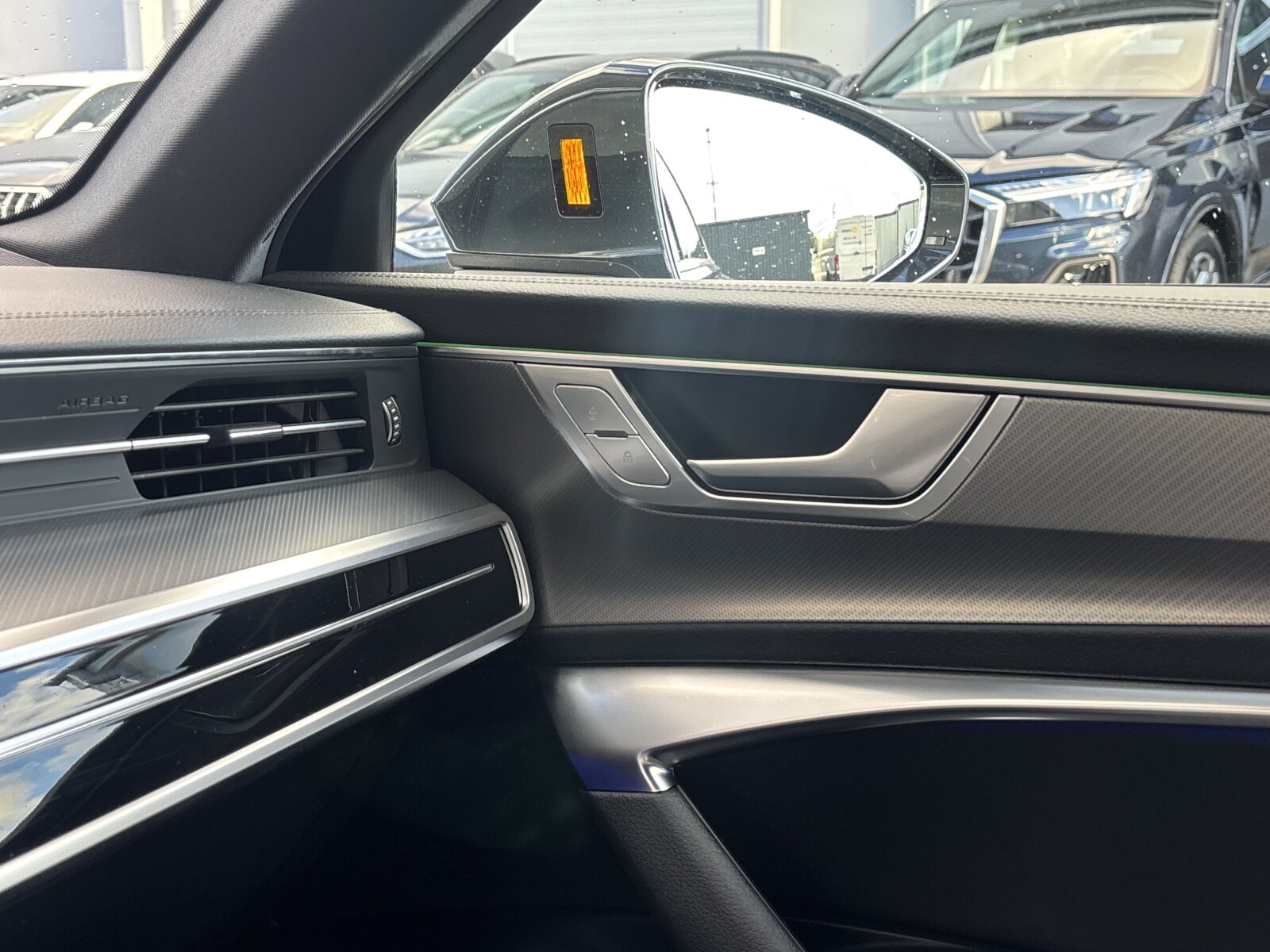 Audi A6 Avant - zdjęcie 36
