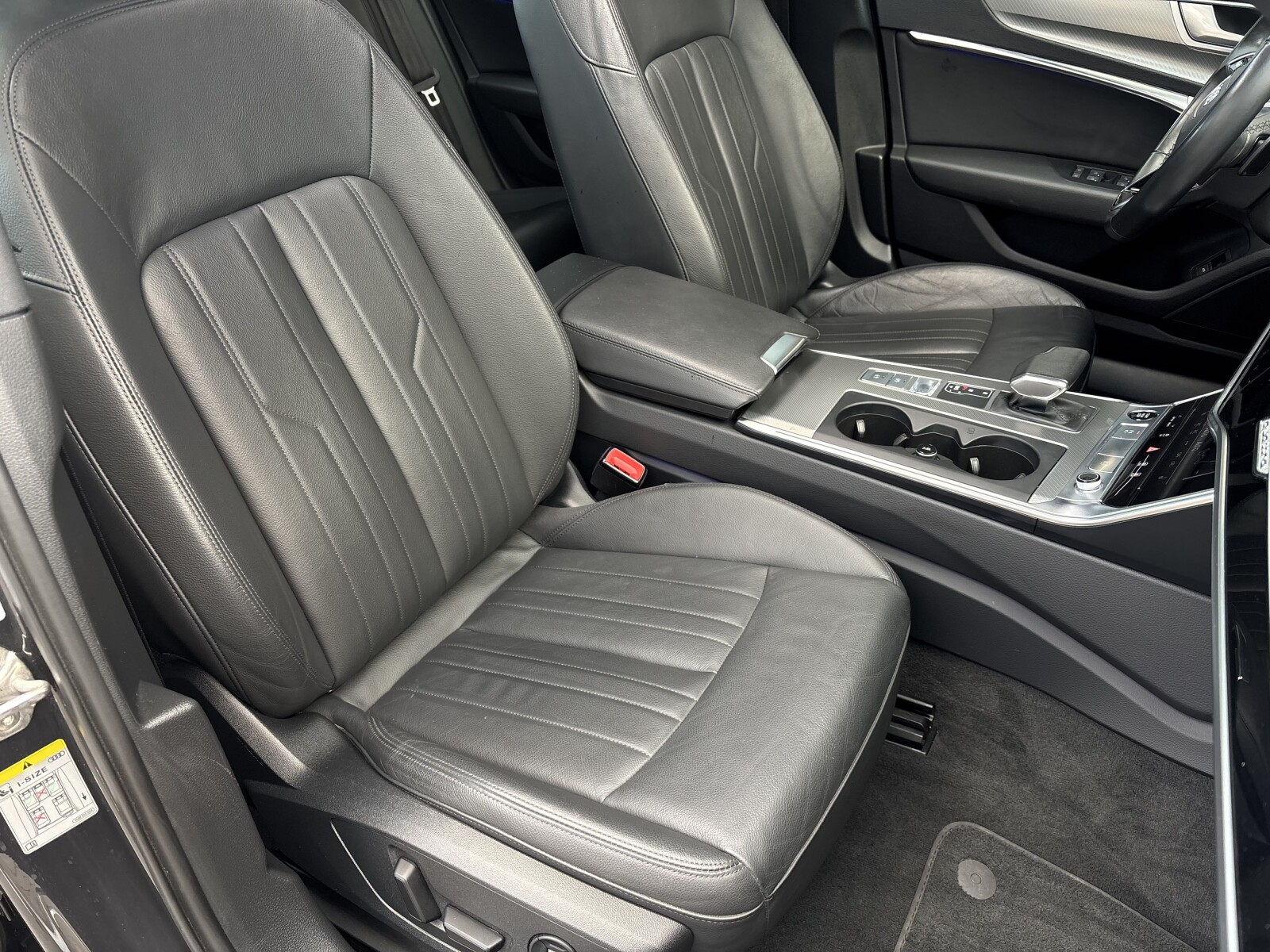 Audi A6 Avant - zdjęcie 29
