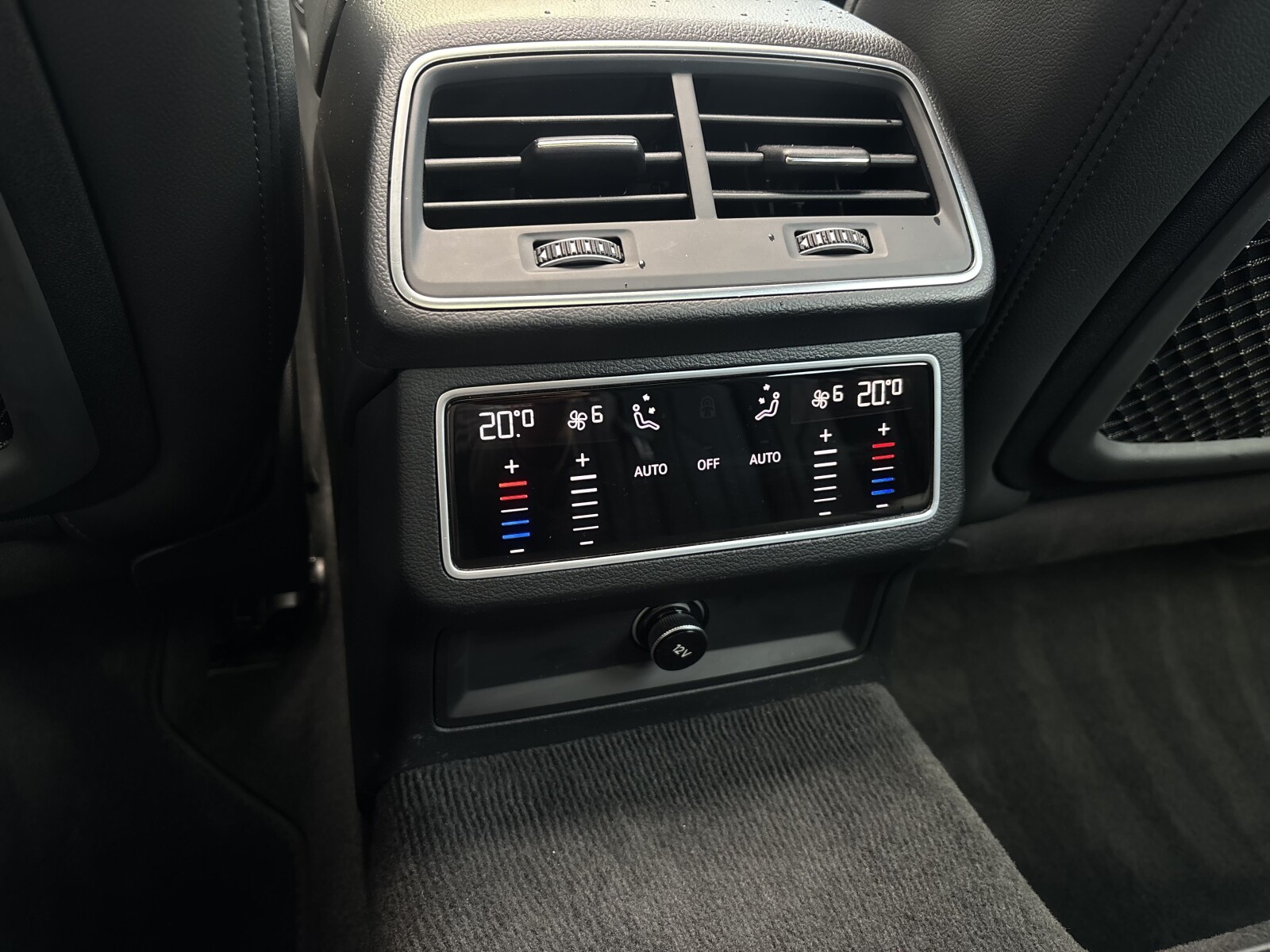 Audi A6 Avant - zdjęcie 26