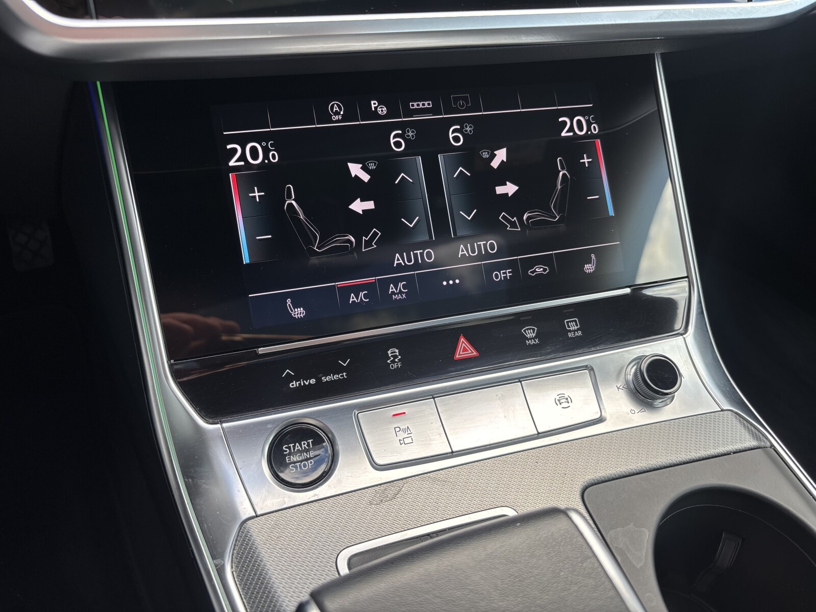 Audi A6 Avant - zdjęcie 21