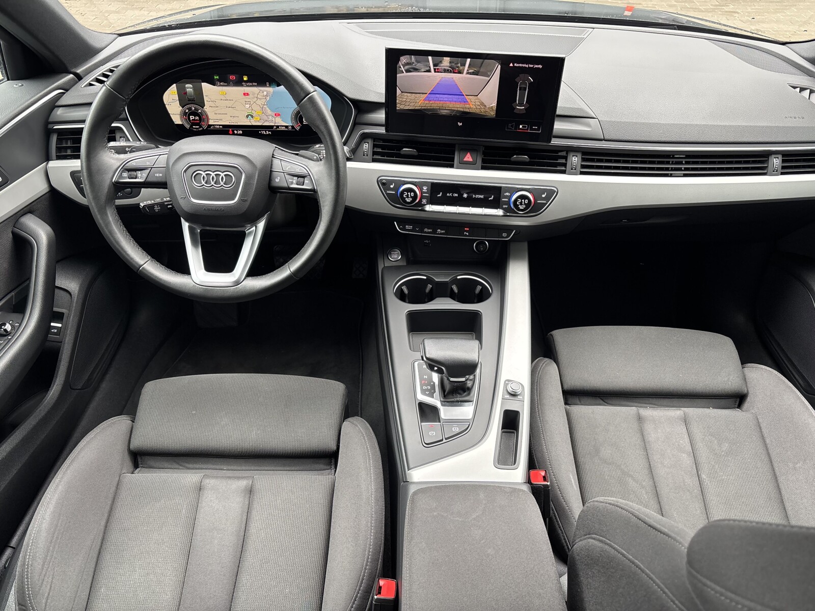 Audi A4 Avant - zdjęcie 9