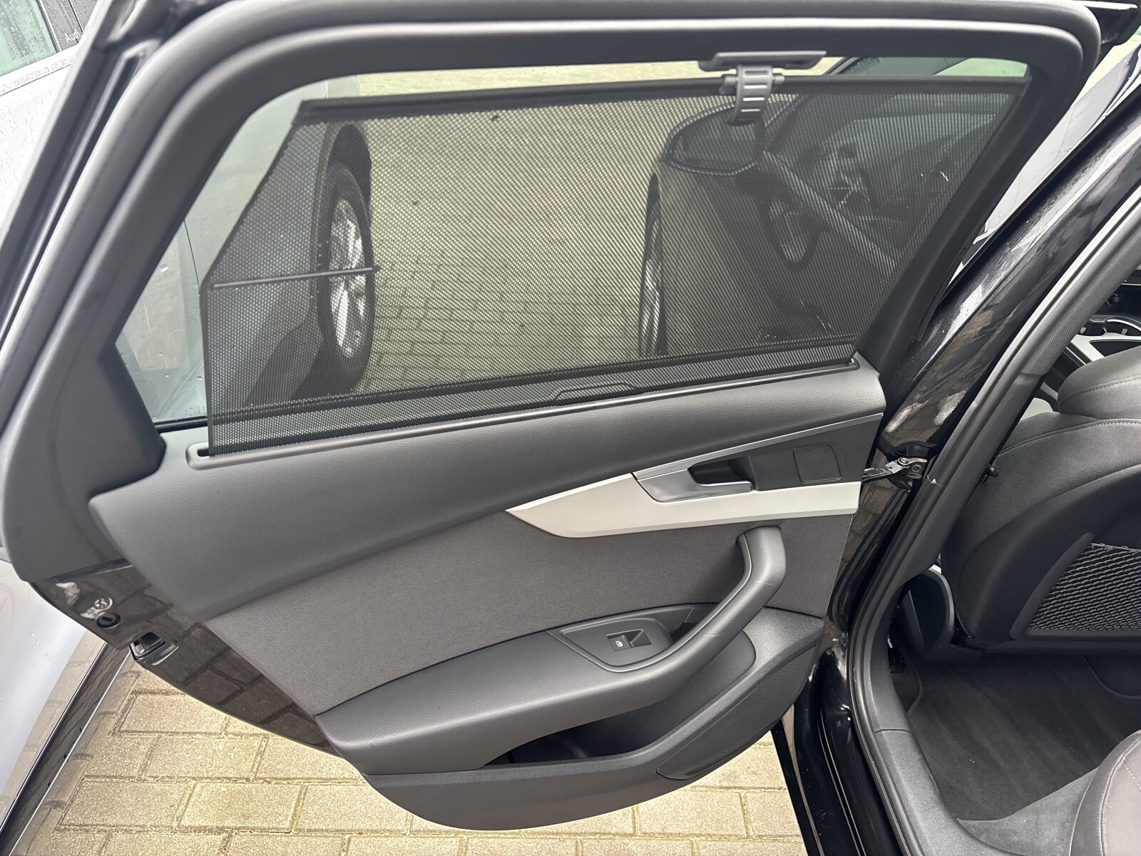 Audi A4 Avant - zdjęcie 31