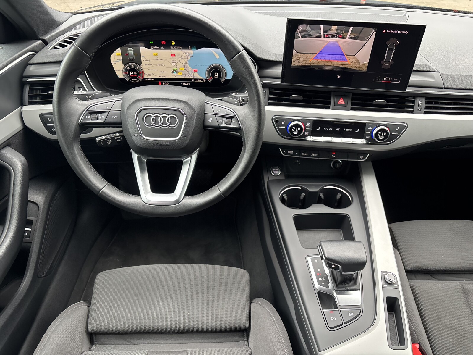 Audi A4 Avant - zdjęcie 10