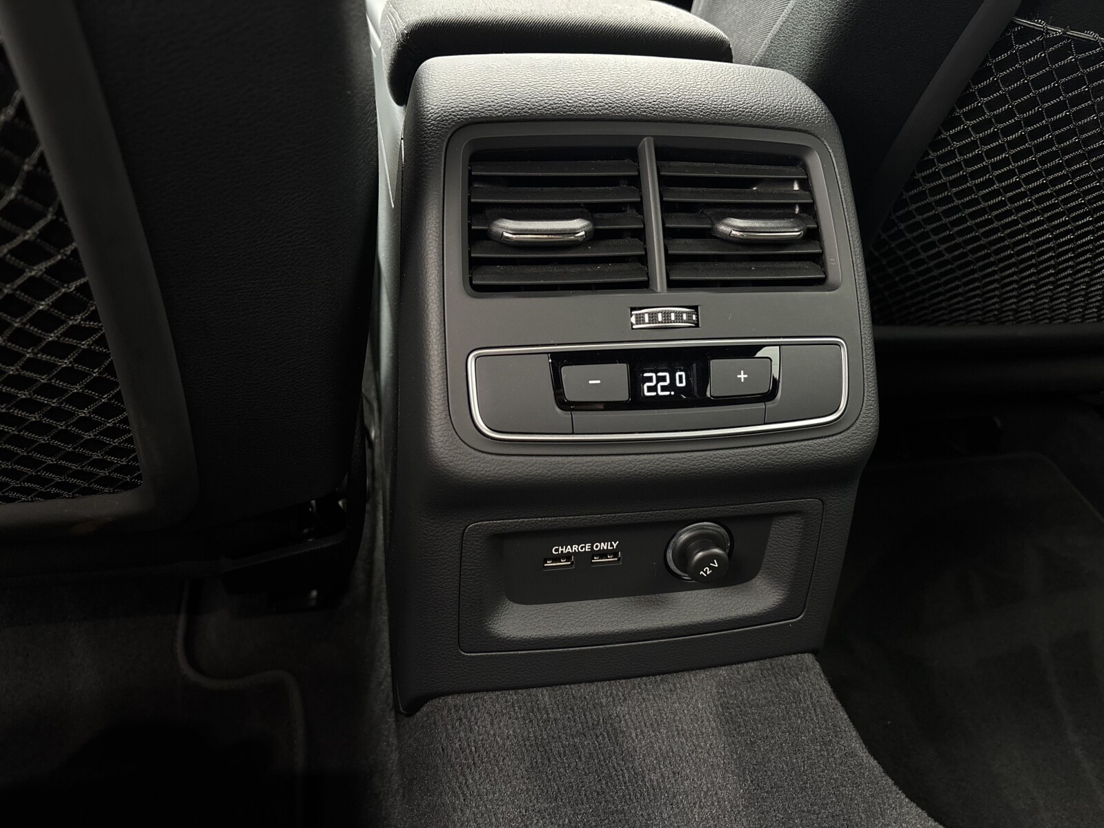 Audi A4 Avant - zdjęcie 33