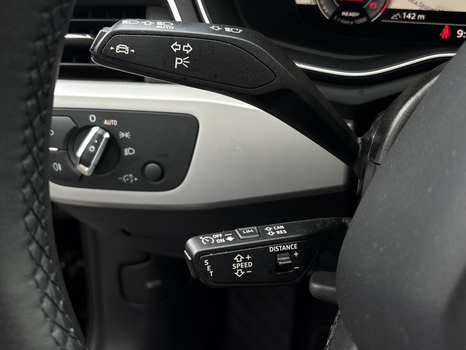 Audi A4 Avant - zdjęcie 13