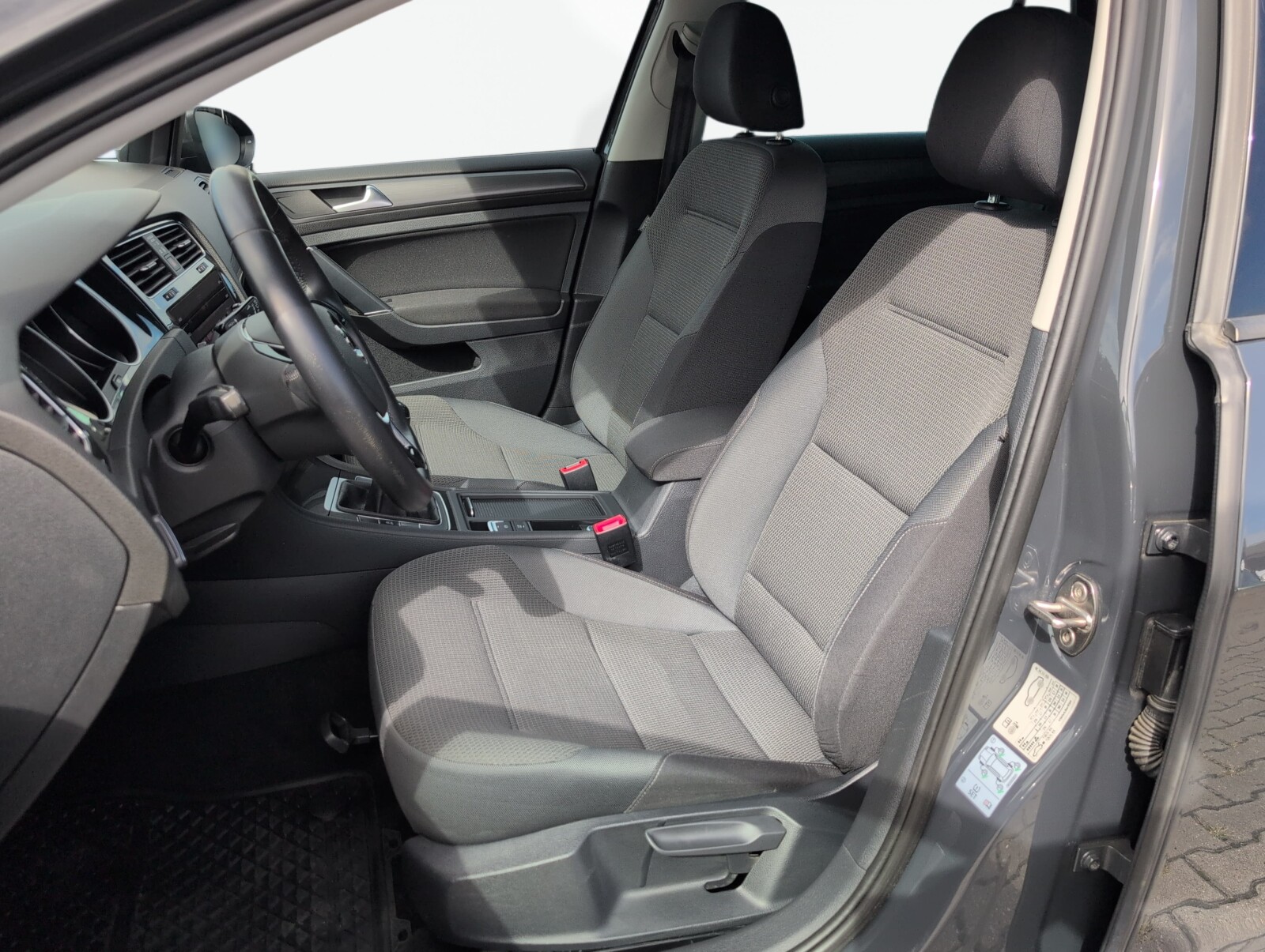 Volkswagen Golf - zdjęcie 16