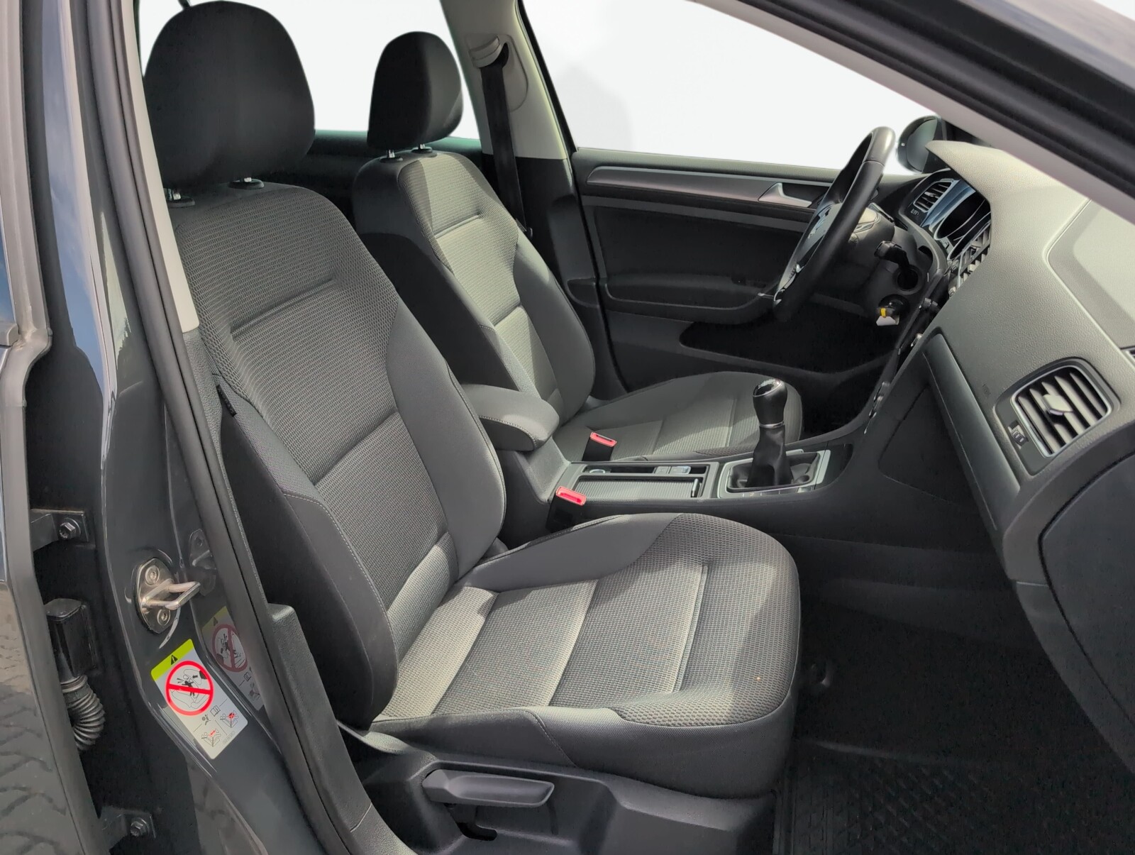 Volkswagen Golf - zdjęcie 14