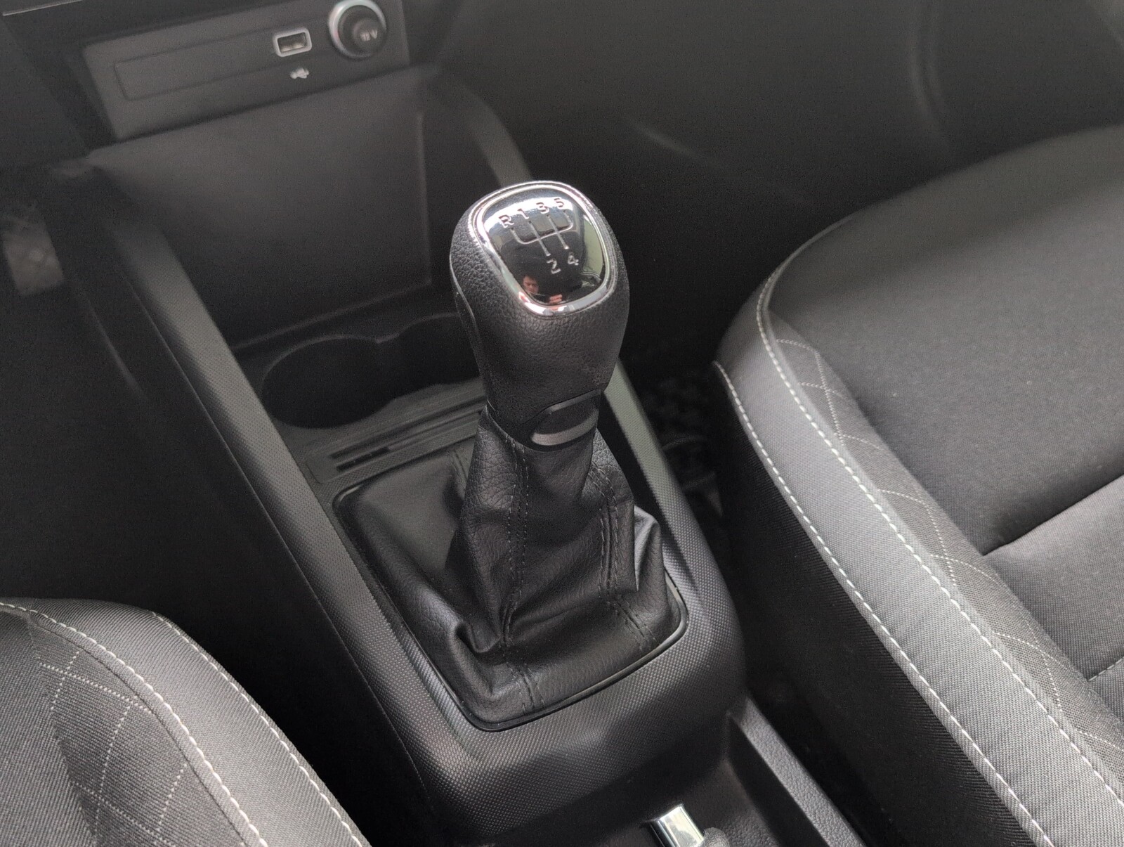 Škoda Fabia - zdjęcie 25