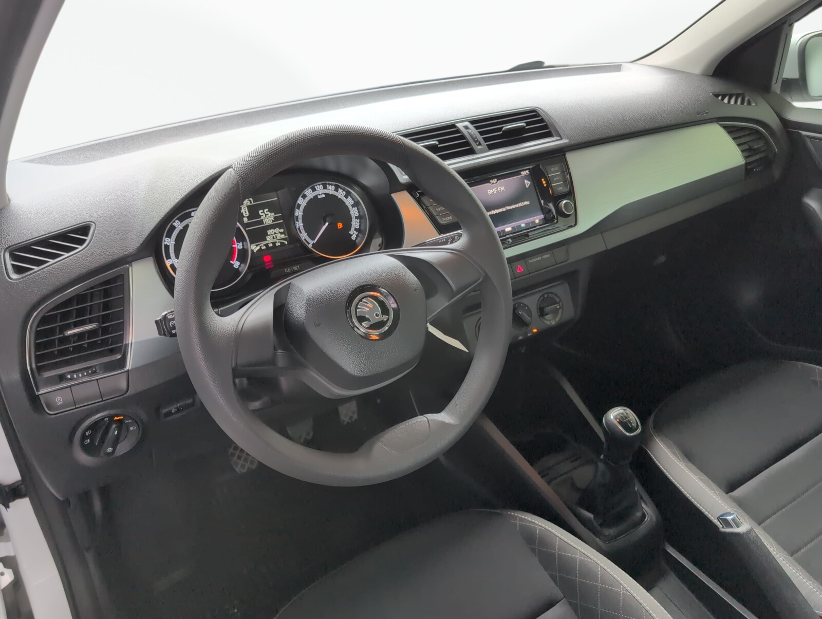 Škoda Fabia - zdjęcie 16