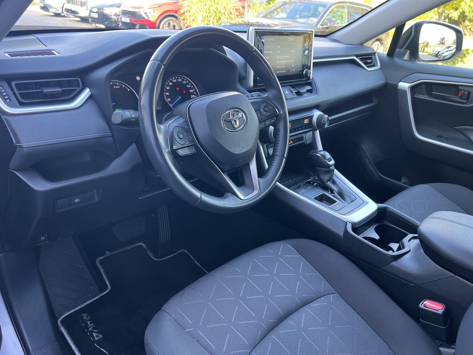 Toyota RAV 4 - zdjęcie 22