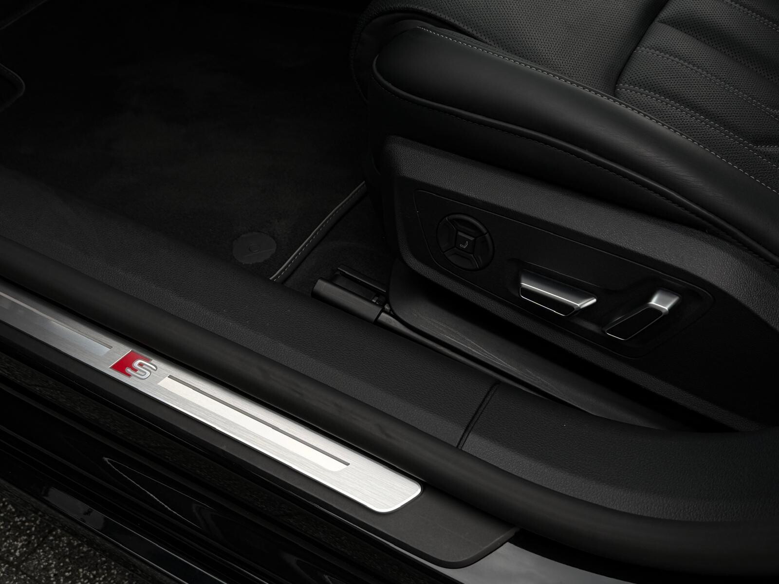 Audi A7 Sportback TFSI e - zdjęcie 19