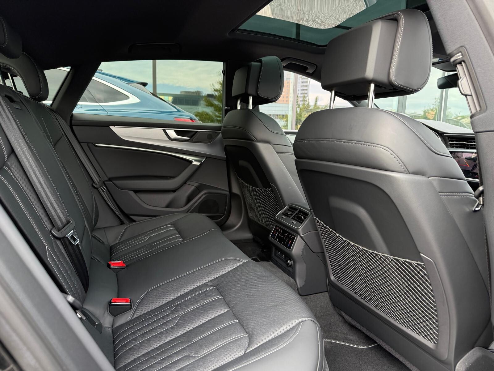 Audi A7 Sportback TFSI e - zdjęcie 23