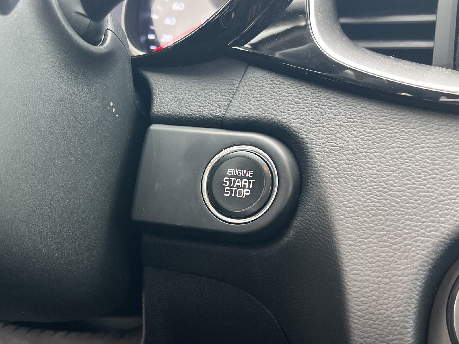 Kia Ceed - zdjęcie 17
