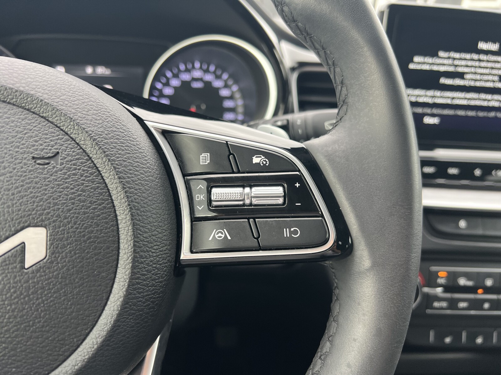 Kia Ceed - zdjęcie 14