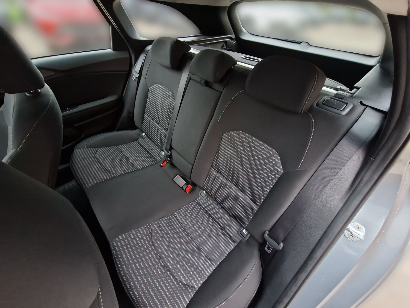 Kia Ceed - zdjęcie 12