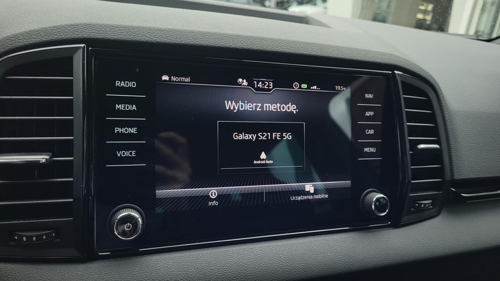 Škoda Karoq - zdjęcie 35