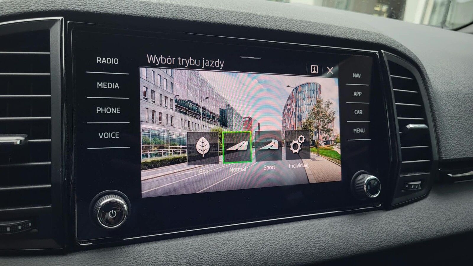 Škoda Karoq - zdjęcie 25
