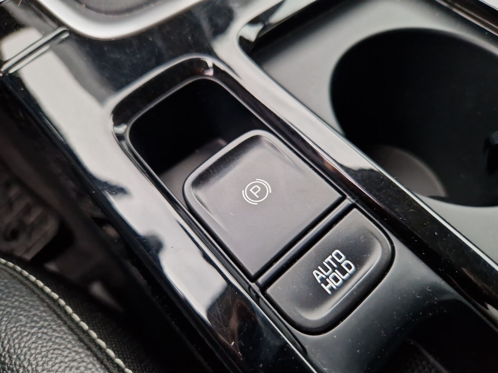 Kia Ceed - zdjęcie 21