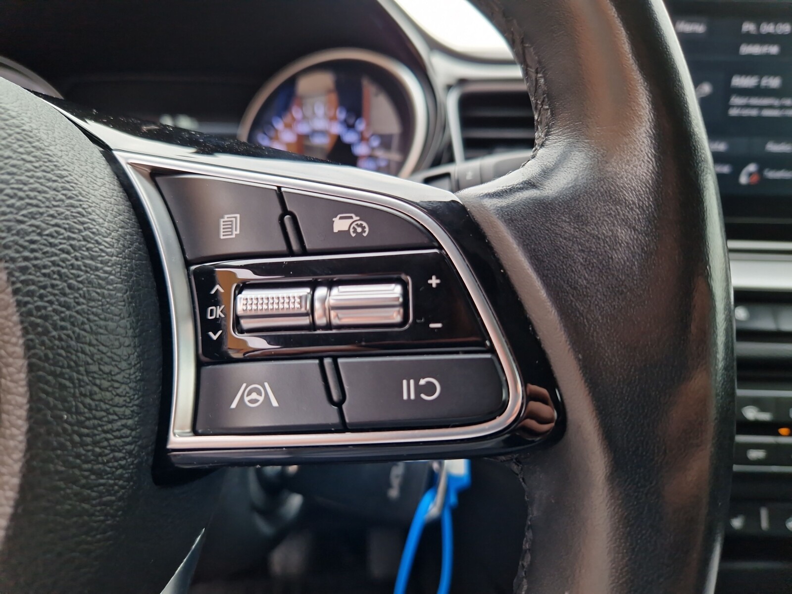 Kia Ceed - zdjęcie 17