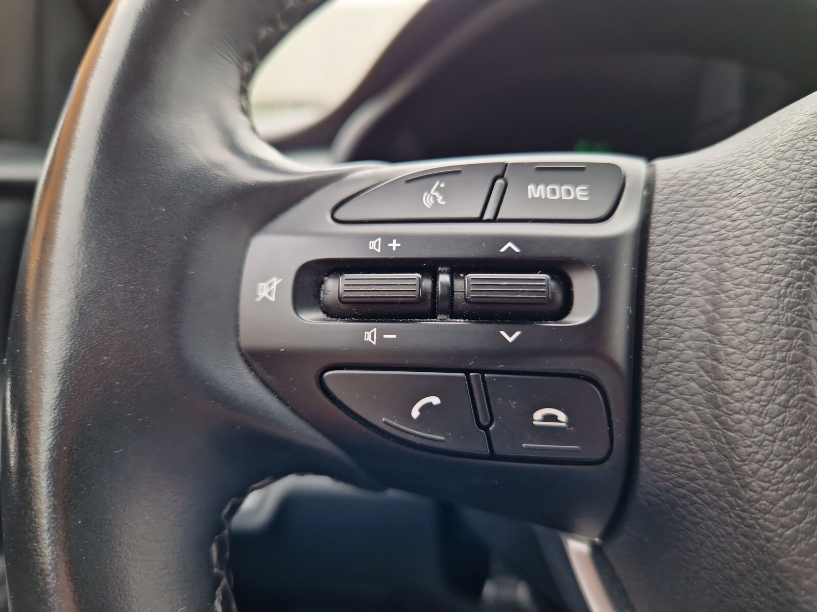 Kia Rio - zdjęcie 12