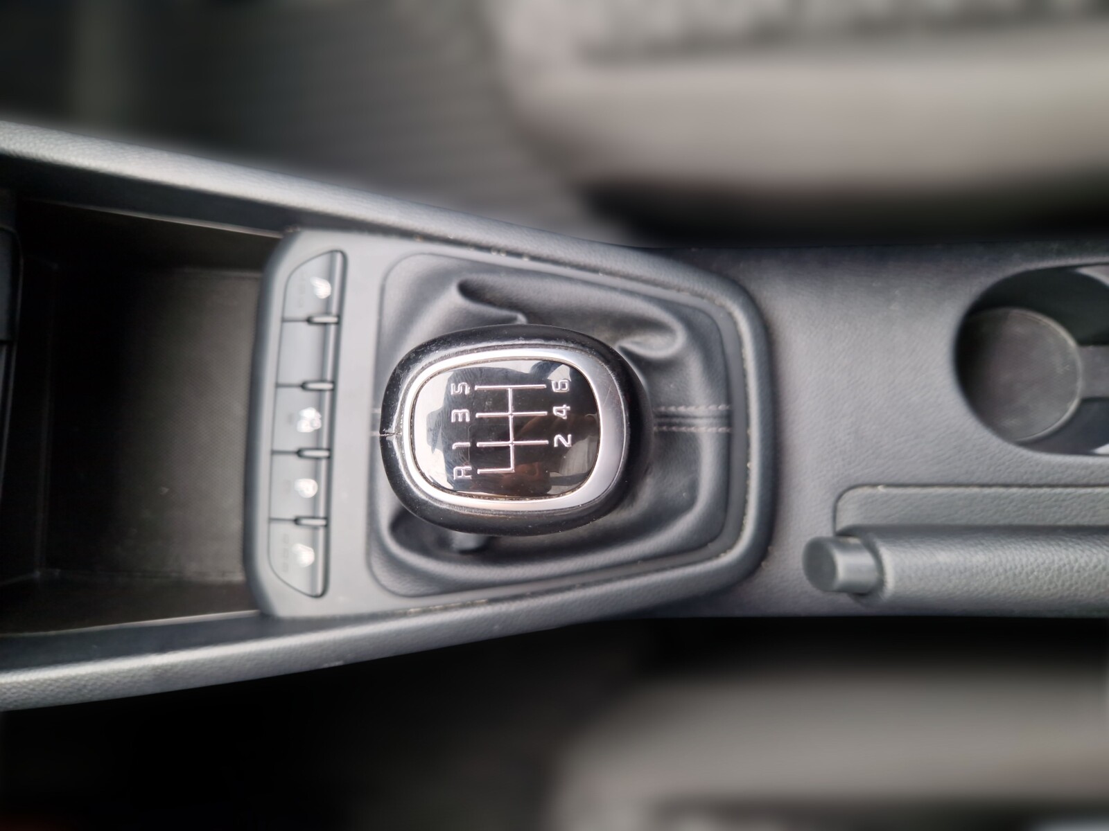 Kia Rio - zdjęcie 15