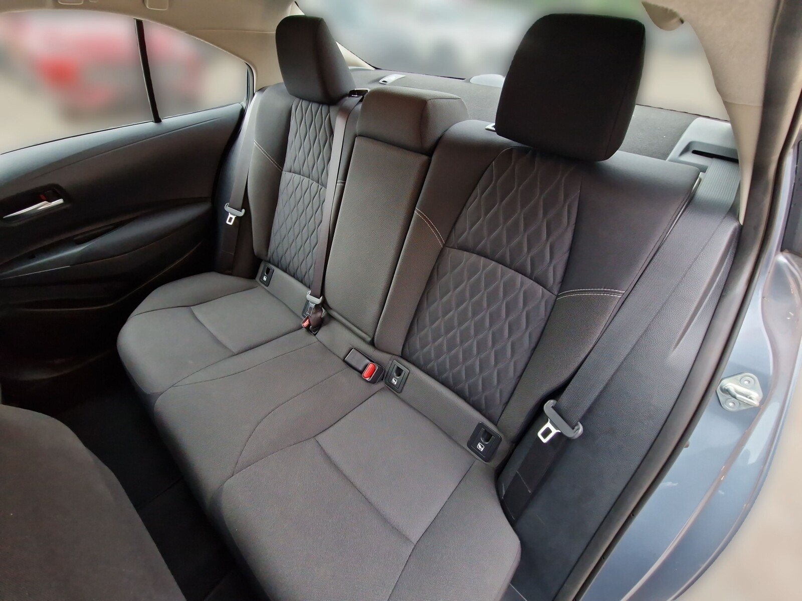 Toyota Corolla - zdjęcie 14