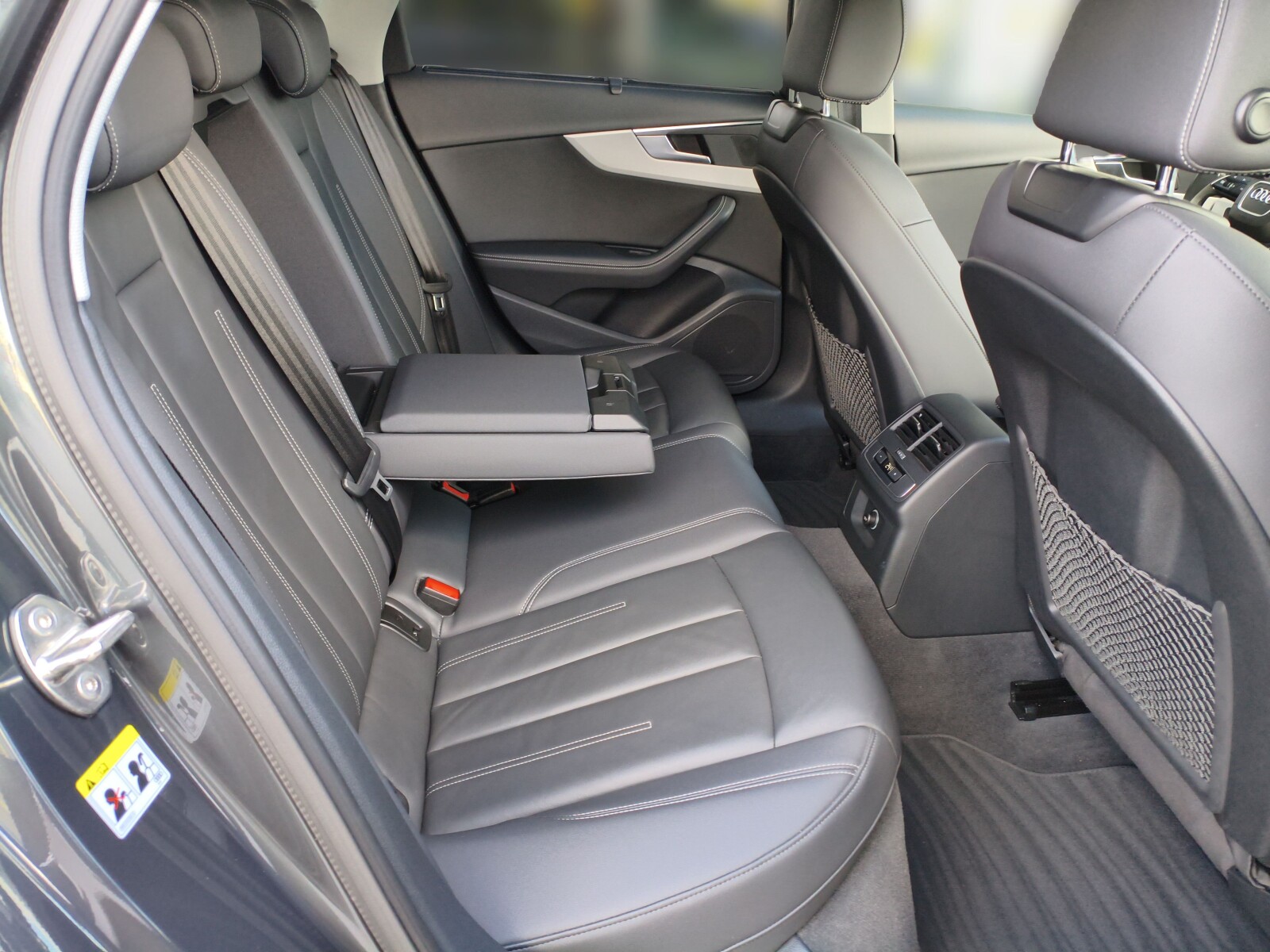 Audi A4 allroad quattro - zdjęcie 12