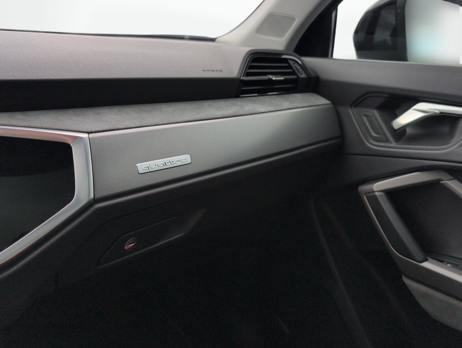 Audi Q3 - zdjęcie 38