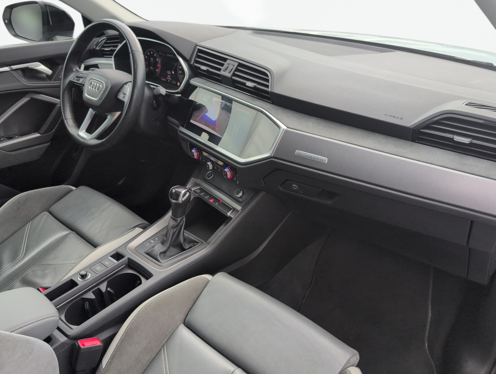 Audi Q3 - zdjęcie 13