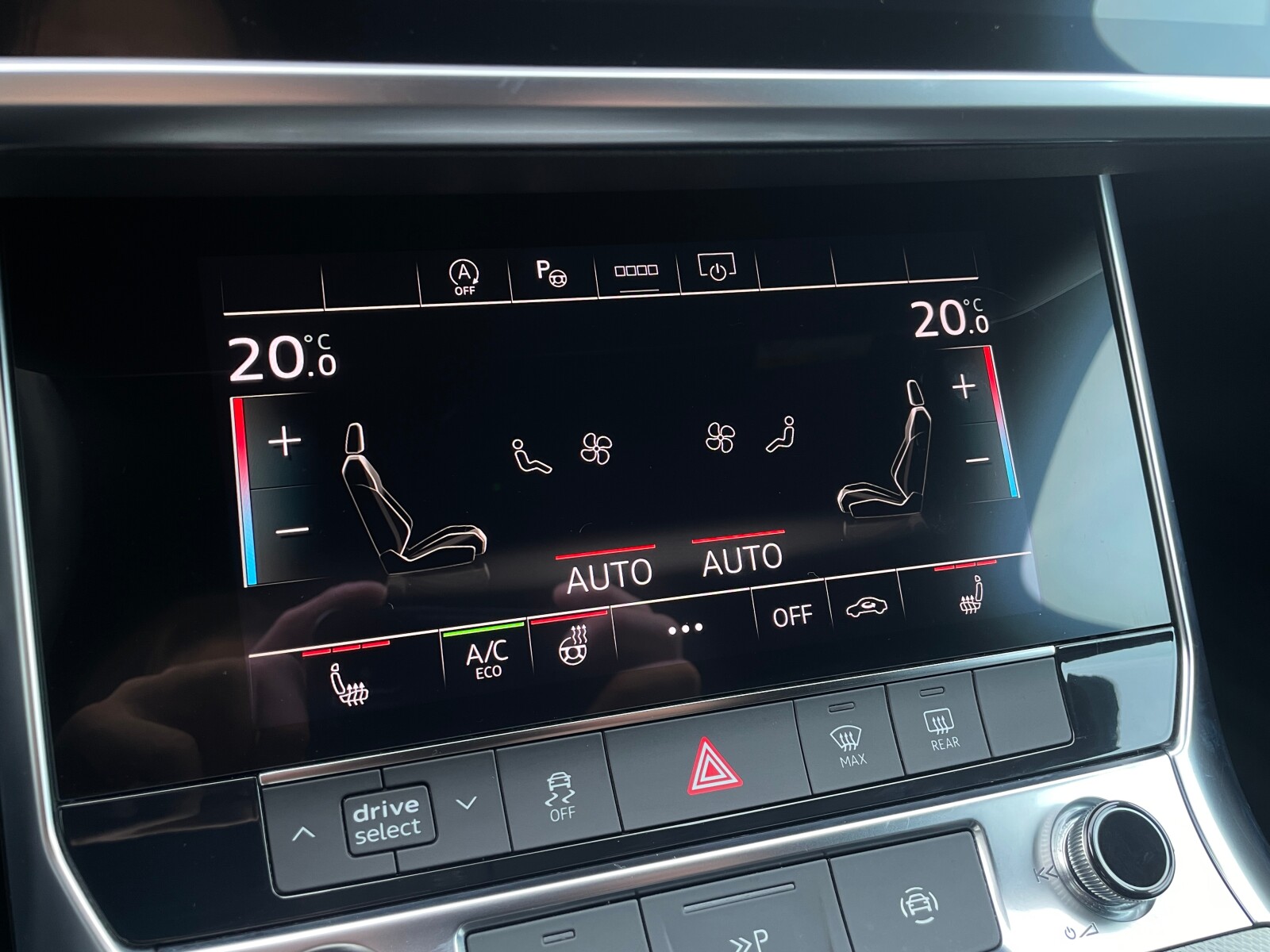 Audi A6 Avant - zdjęcie 33