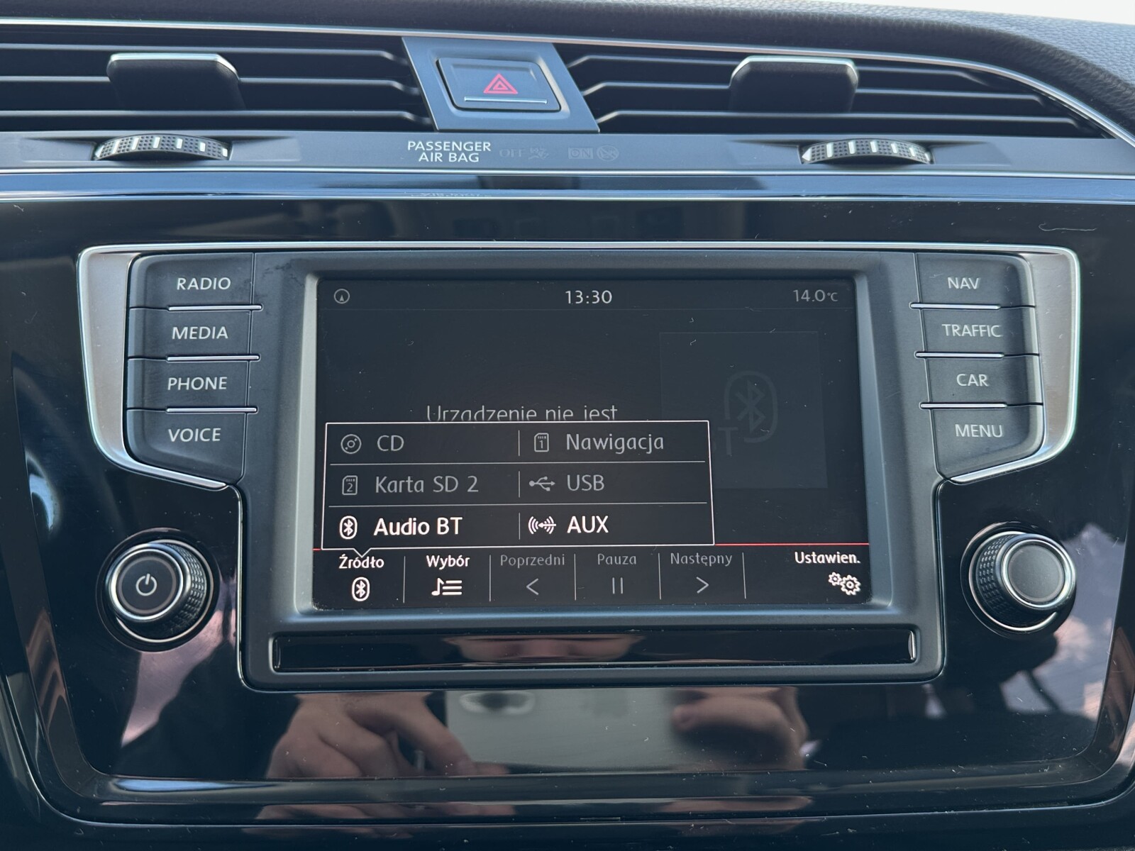 Volkswagen Touran - zdjęcie 16