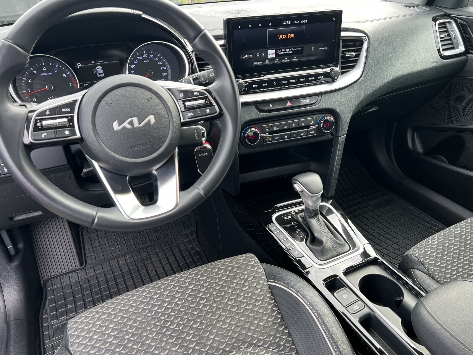 Kia XCeed - zdjęcie 26