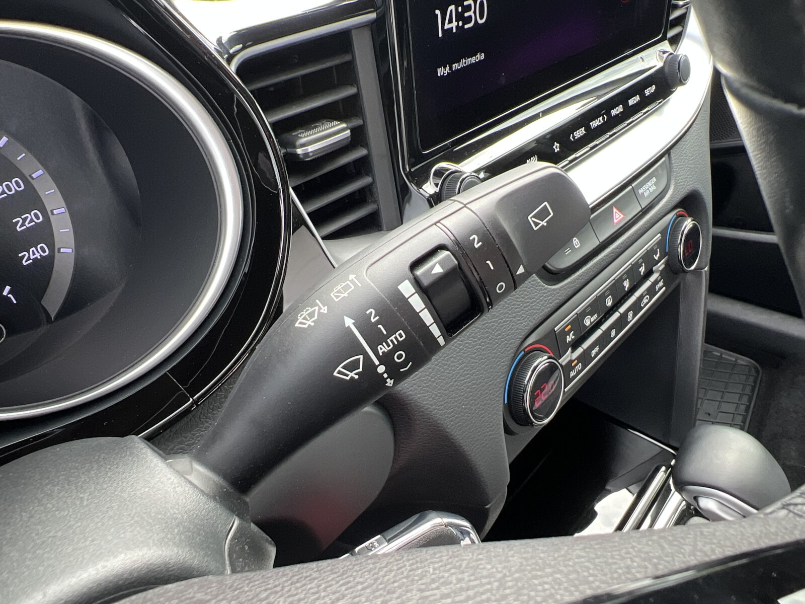 Kia XCeed - zdjęcie 21