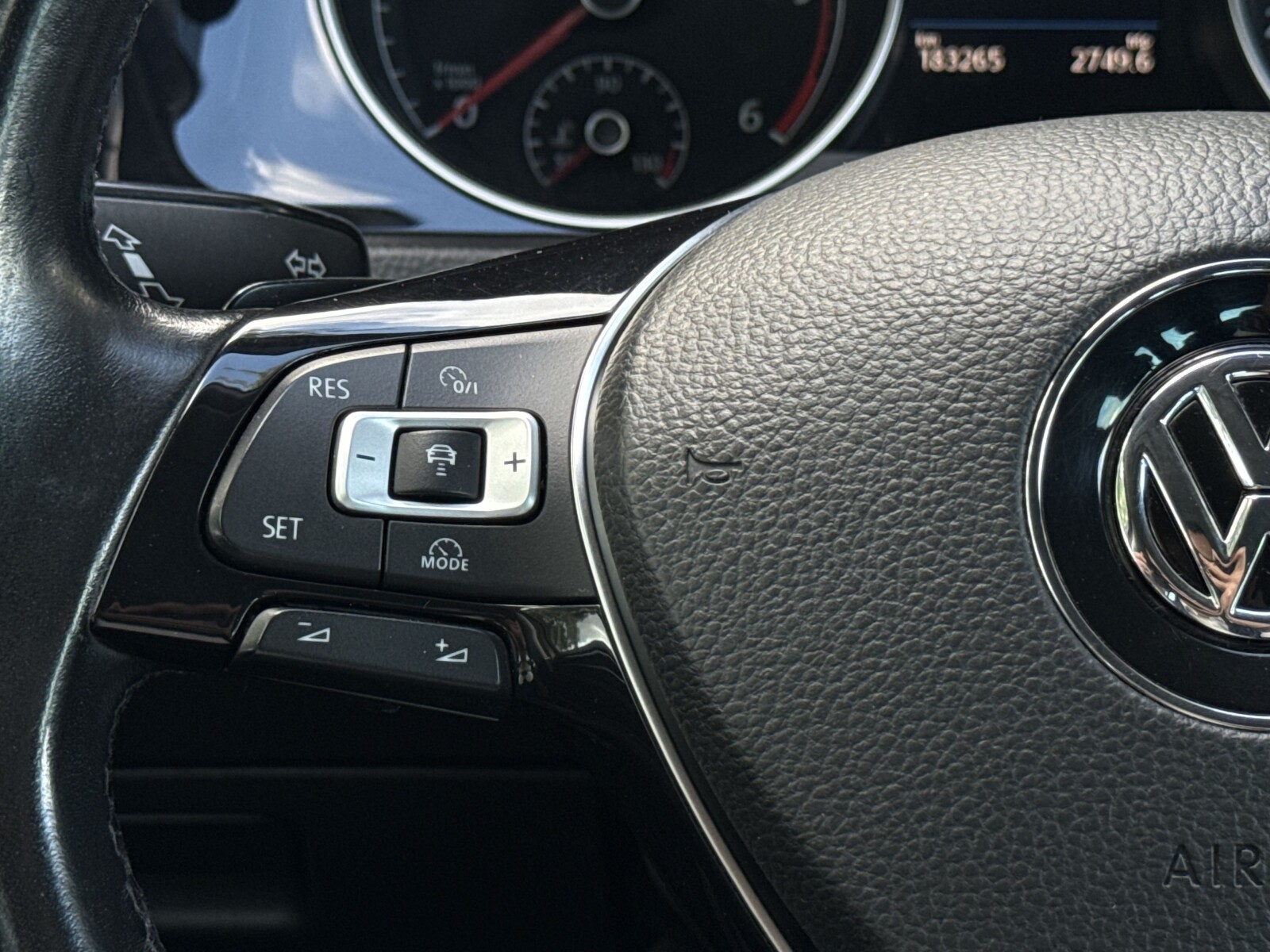 Volkswagen Golf - zdjęcie 15