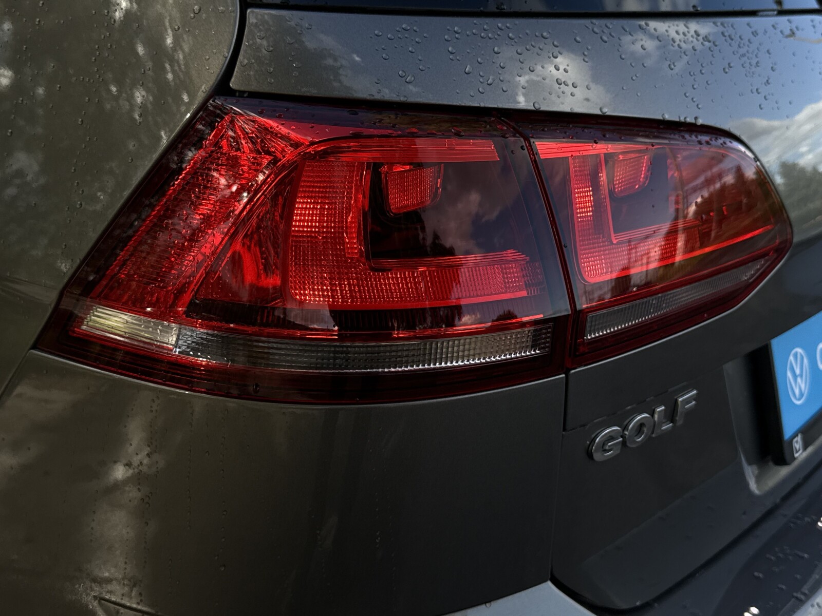 Volkswagen Golf - zdjęcie 38