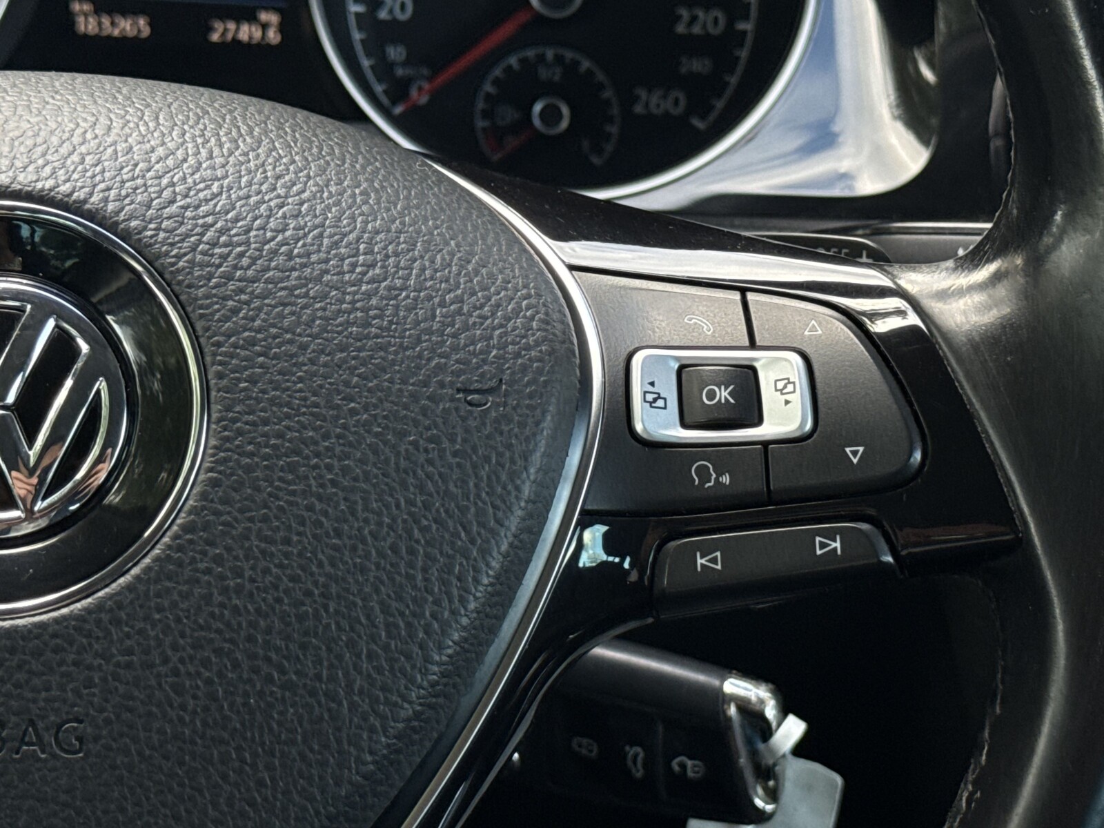 Volkswagen Golf - zdjęcie 16