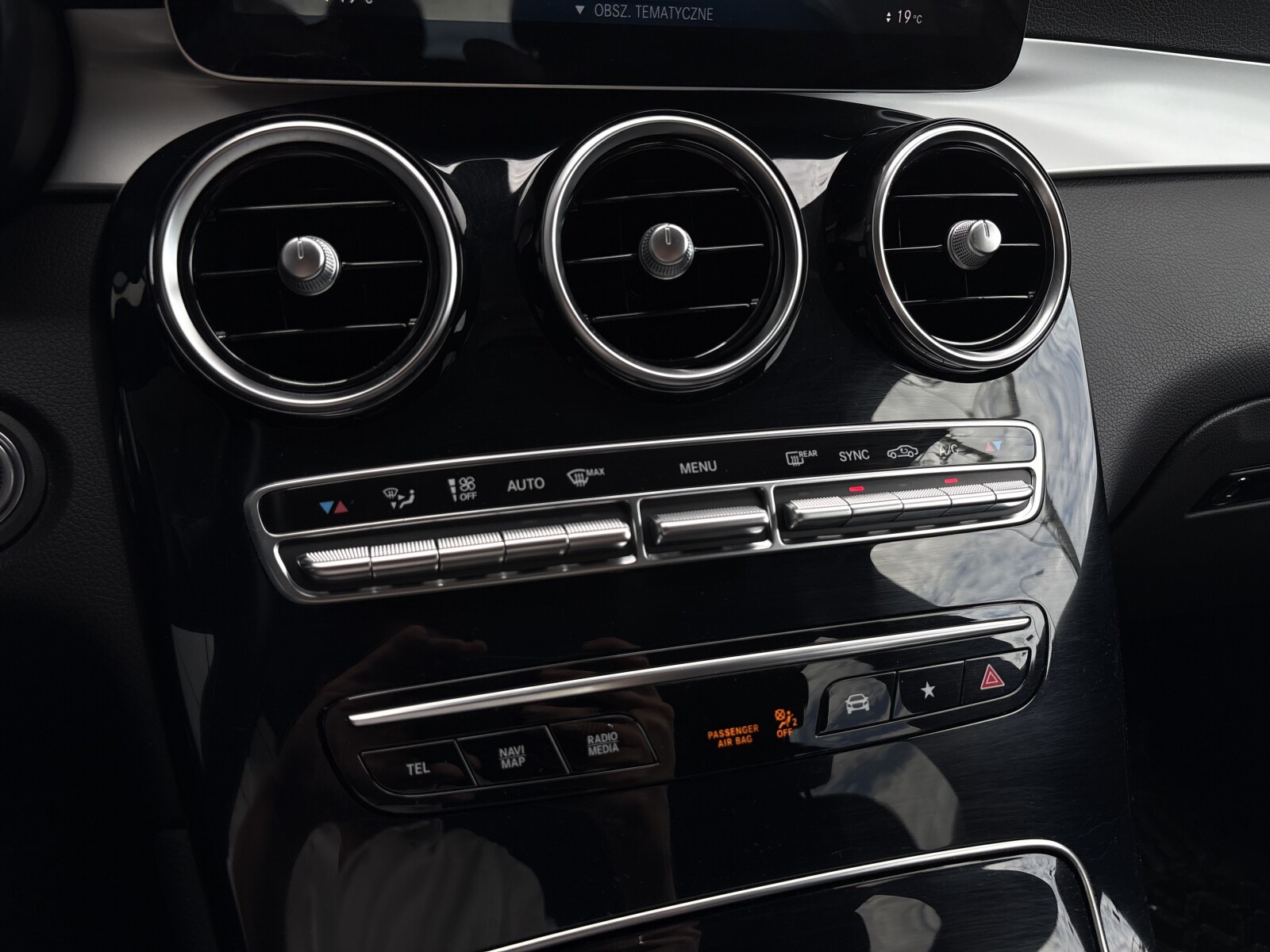 Mercedes-Benz GLC 220 - zdjęcie 19
